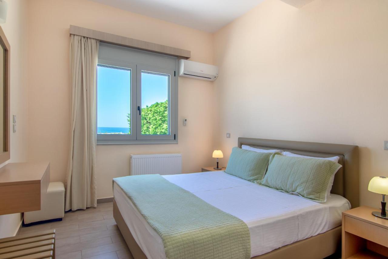Yanni'S Villas Adelianos Kampos Luaran gambar